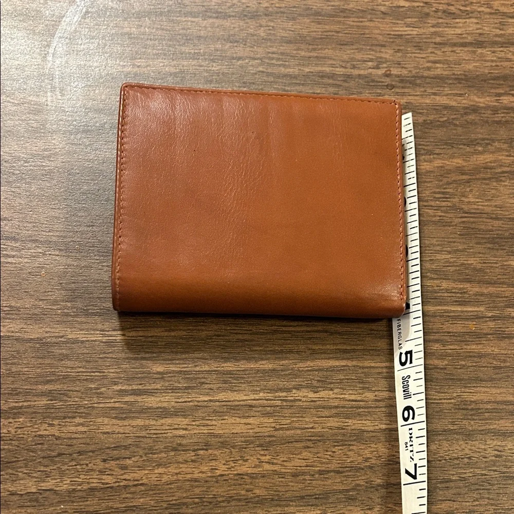 Men's Brown Leather Bifold Wallet - Classic Style
